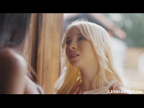 ❤️ Qız bir neçə ay sonra evə gəlir və sonda ögey anasının pişiyini yeyir Porn video az.tukifporno.ru ❌